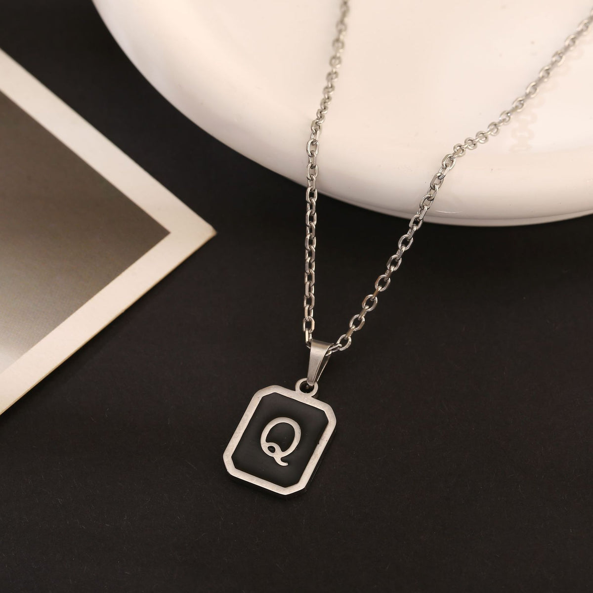 Colar em Aço Inoxidável com 26 Letras
