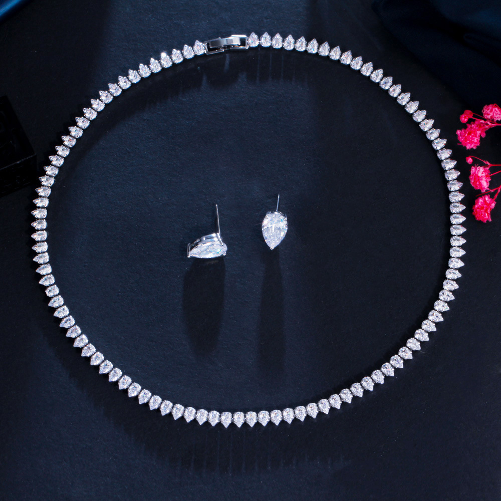 Conjunto de Joias com Corrente de Zircónias