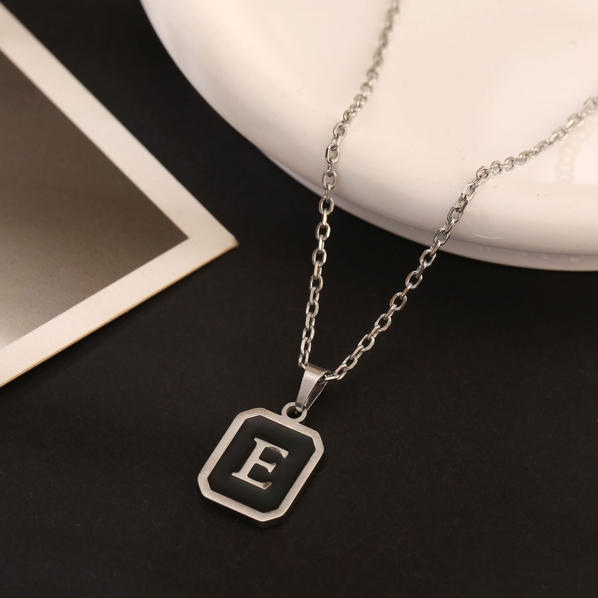 Colar em Aço Inoxidável com 26 Letras