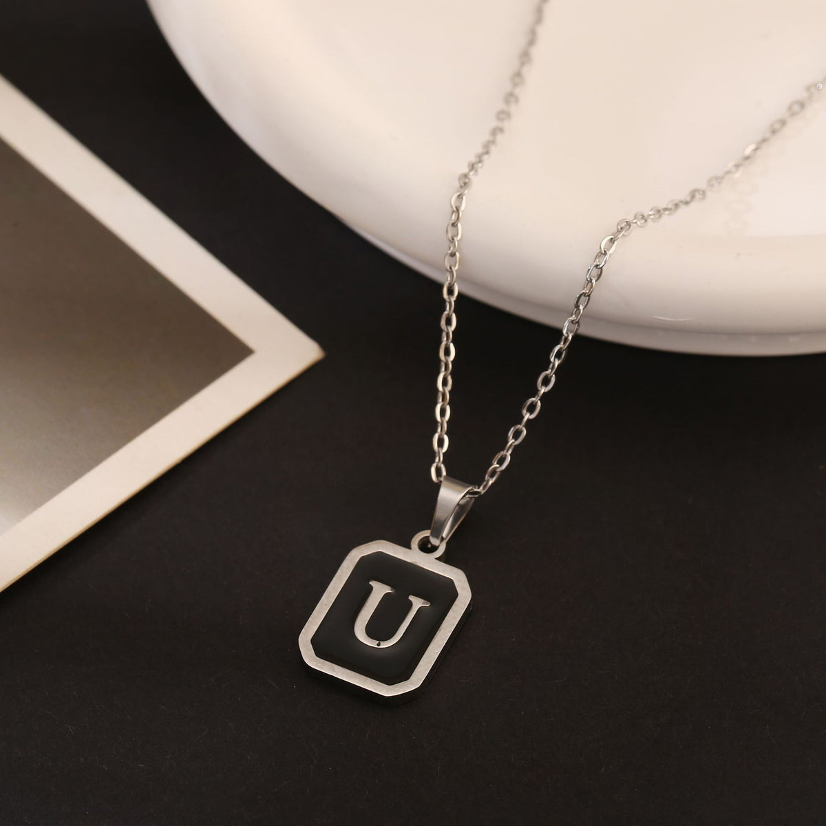 Colar em Aço Inoxidável com 26 Letras