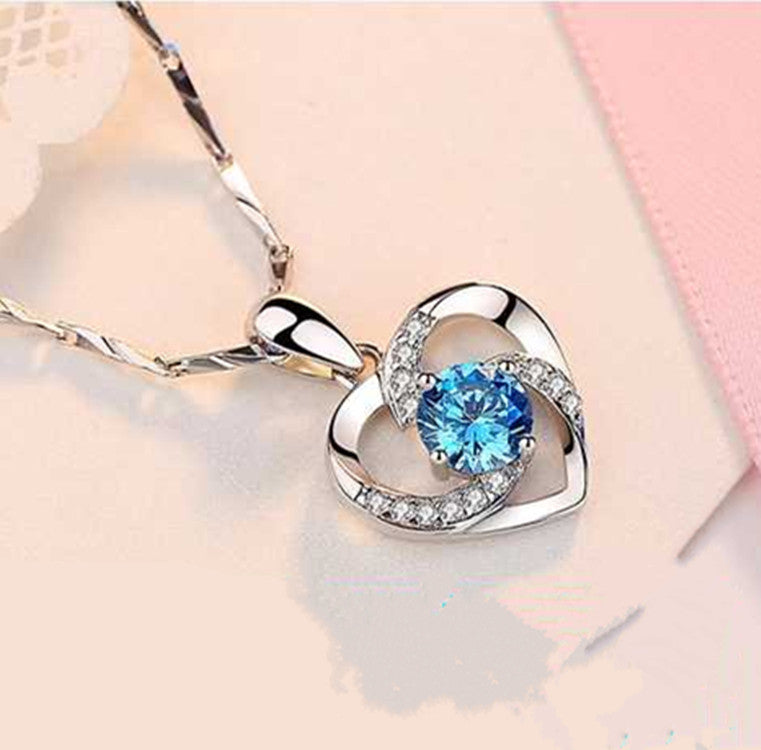 Colar com Pendente de Coração de Cristal Azul Banhado a Prata 925