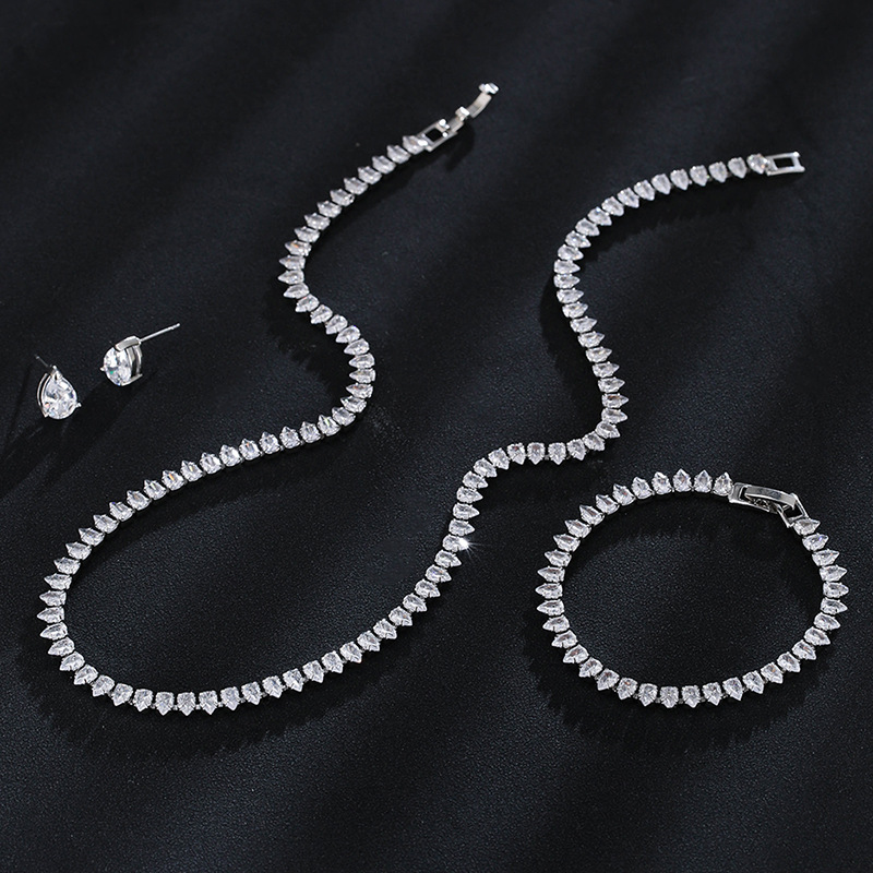 Conjunto de Joias com Corrente de Zircónias